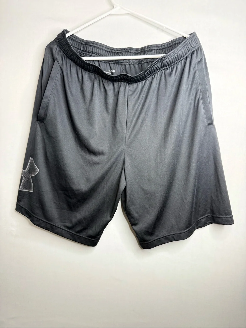 Men's Under Armour Loose Fitting HeatGear Athletic Shorts size XL A7 362